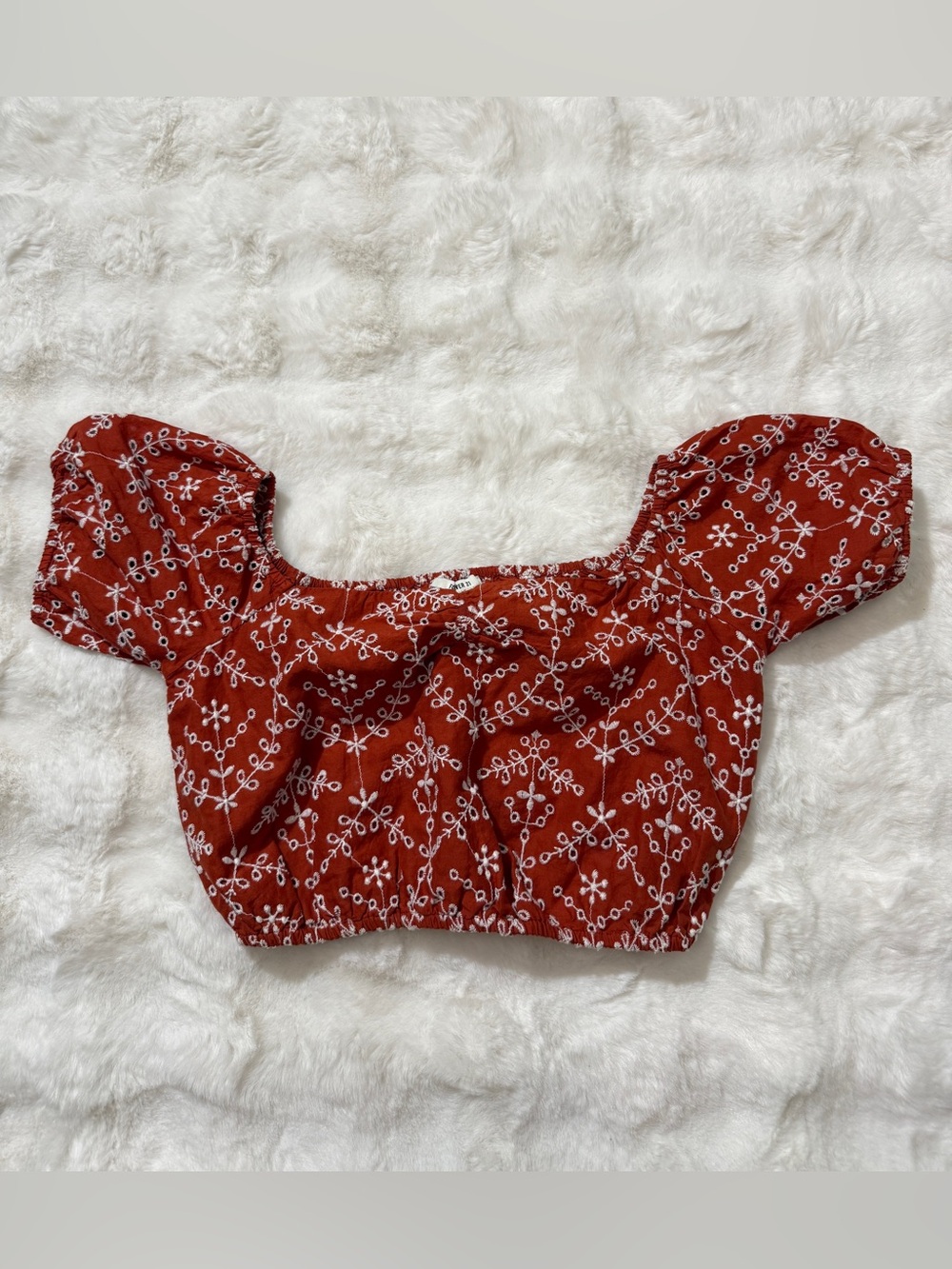 Forever 21 Red Embroidered Puff Sleeve Crop Top Size Small